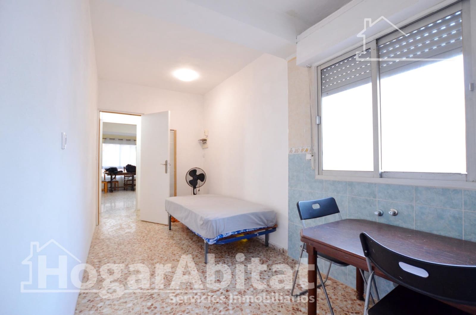 4 bedroom Flat for sale in Oliva - € 93,000 (Ref: 9483541)