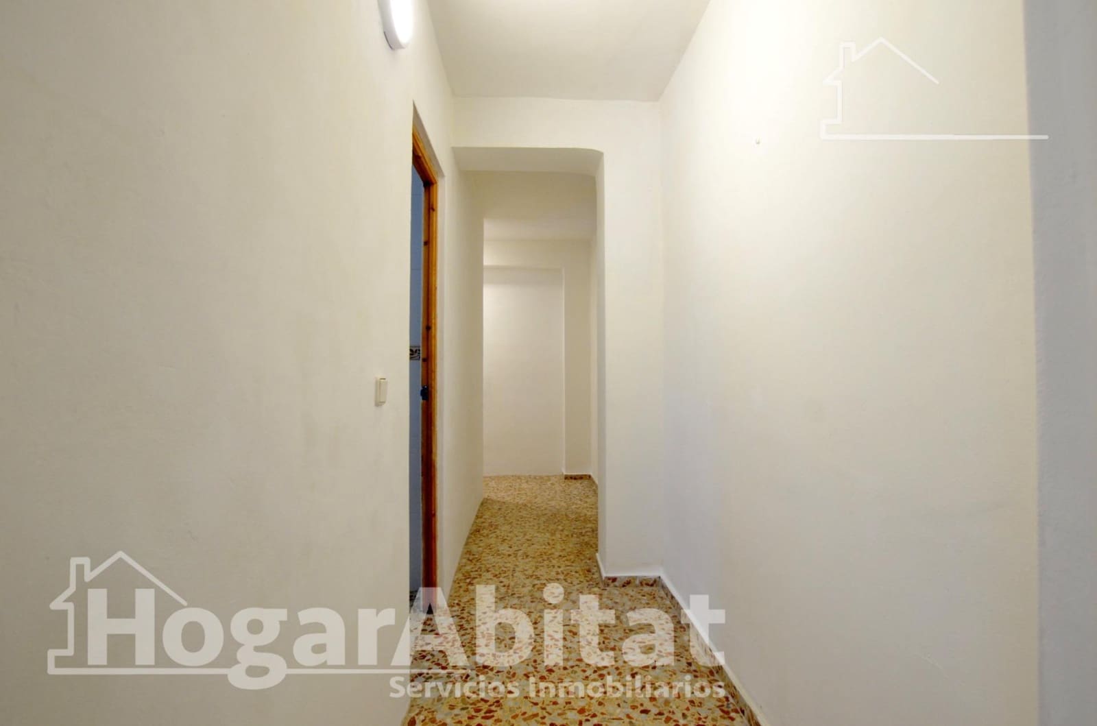4 bedroom Flat for sale in Oliva - € 93,000 (Ref: 9483541)
