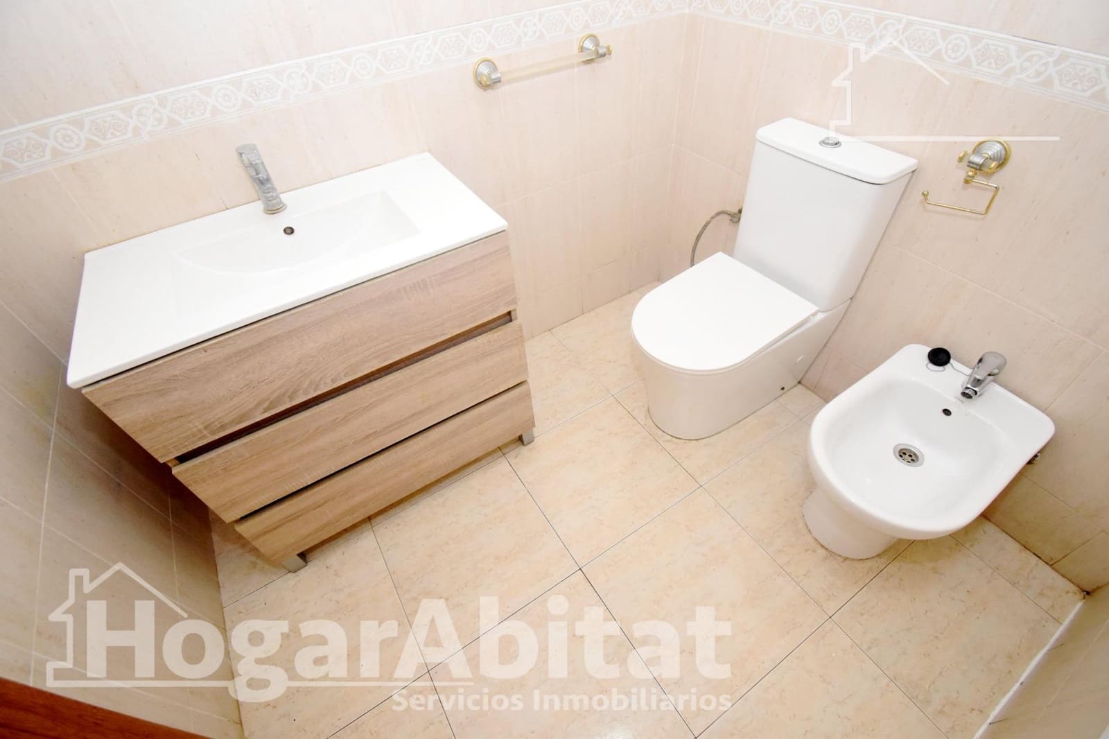 3 quarto Apartamento para venda em Castello de la Plana com garagem - 150 000 € (Ref: 9485308)