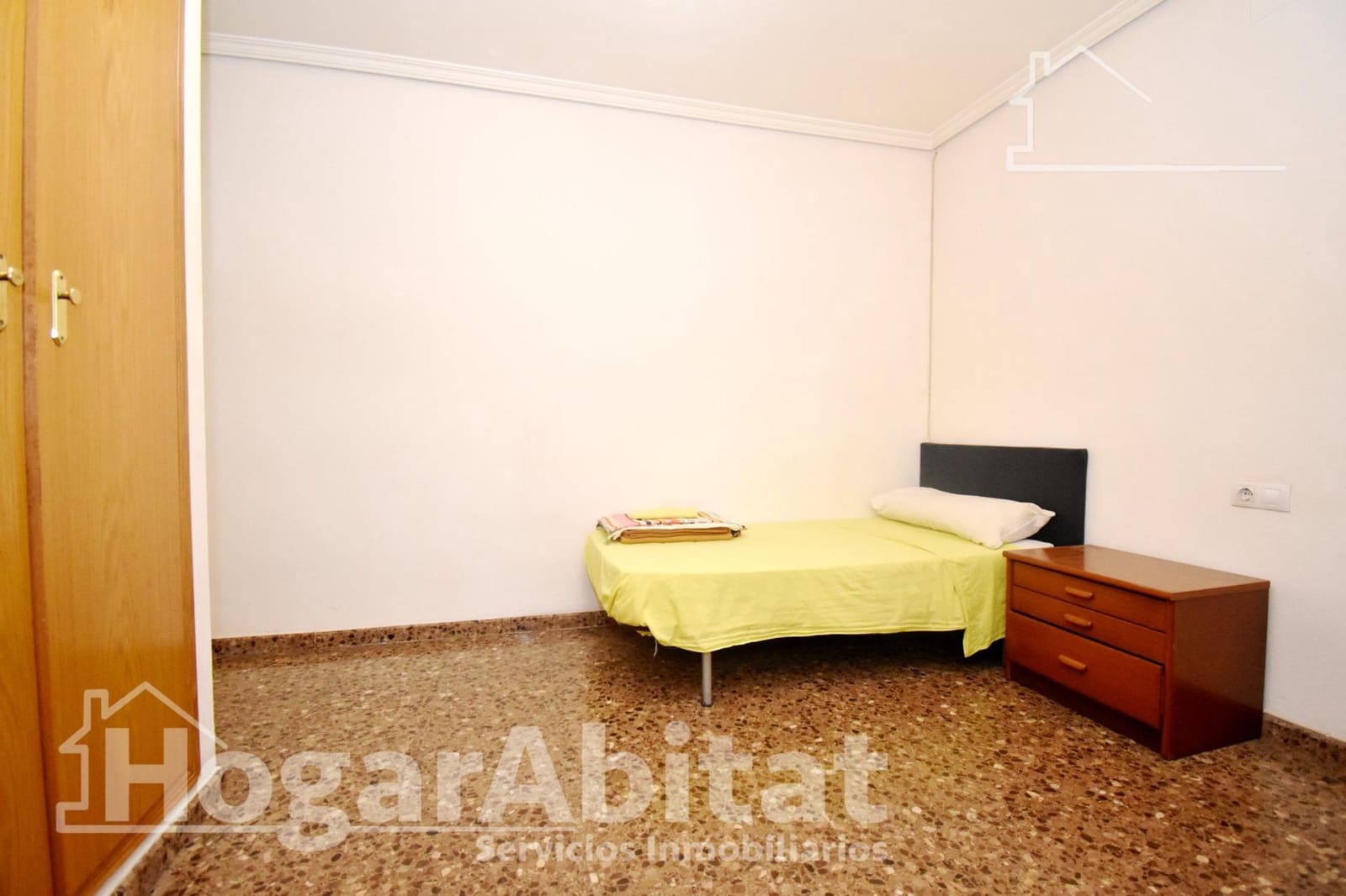 3 quarto Apartamento para venda em Castello de la Plana com garagem - 150 000 € (Ref: 9485308)