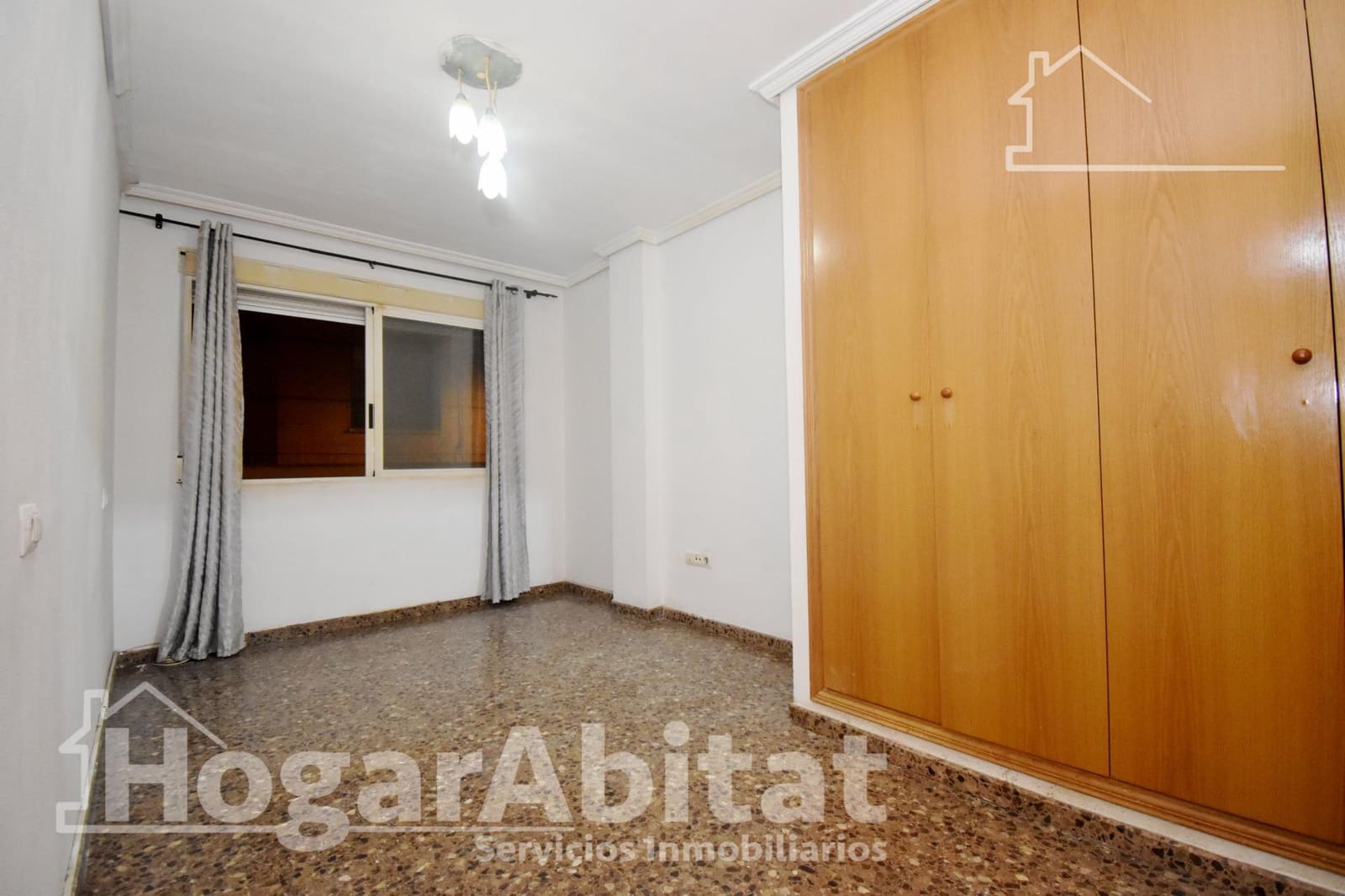 3 quarto Apartamento para venda em Castello de la Plana com garagem - 150 000 € (Ref: 9485308)