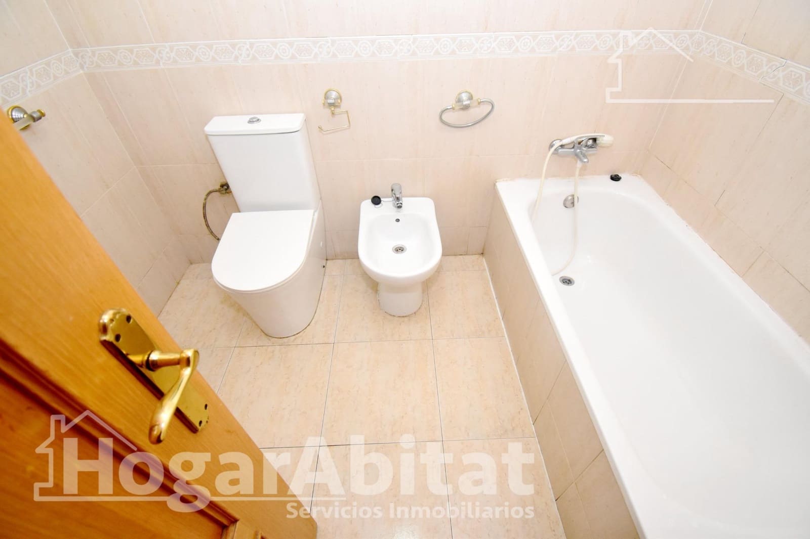 3 quarto Apartamento para venda em Castello de la Plana com garagem - 150 000 € (Ref: 9485308)