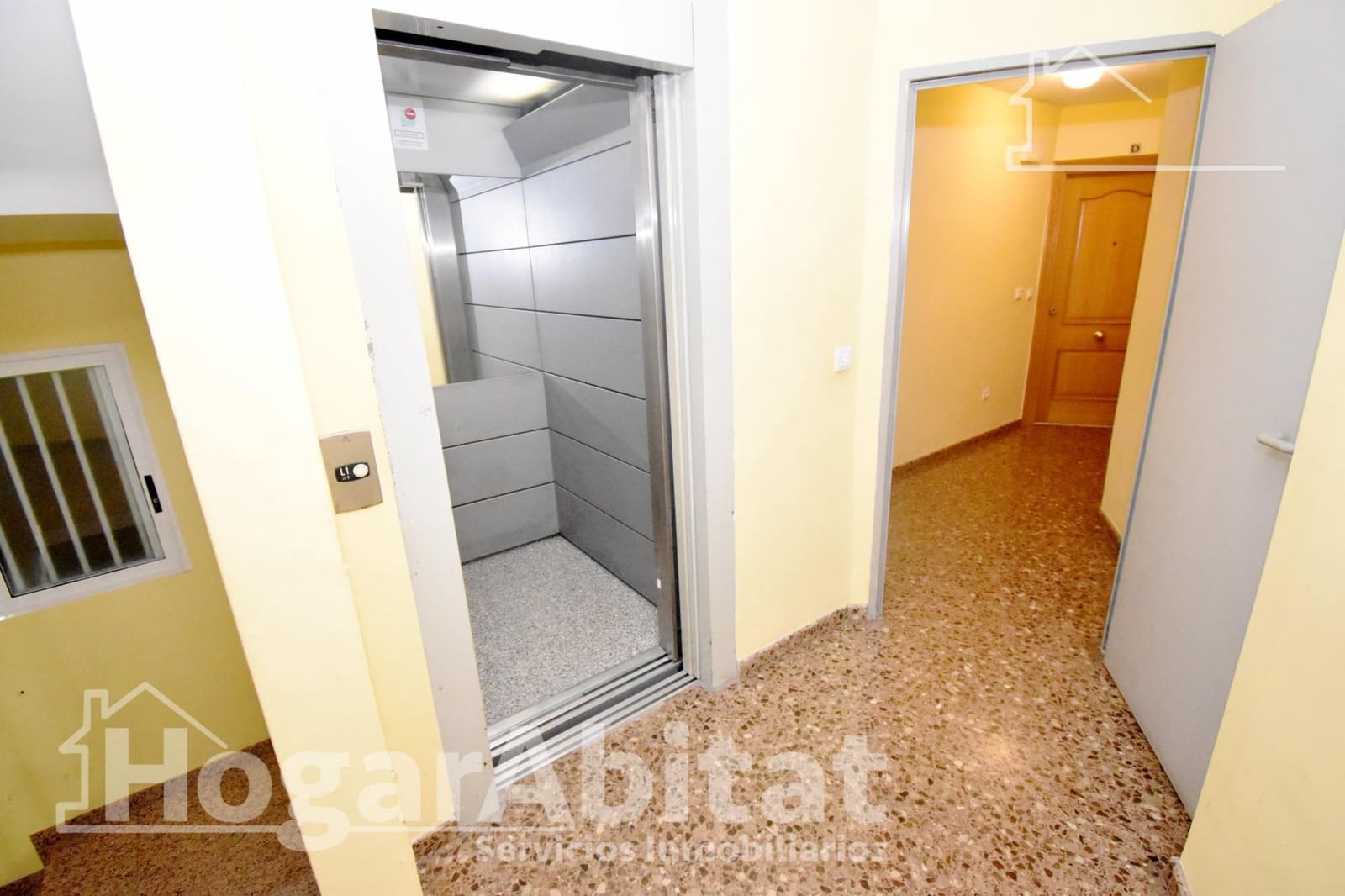 3 quarto Apartamento para venda em Castello de la Plana com garagem - 150 000 € (Ref: 9485308)