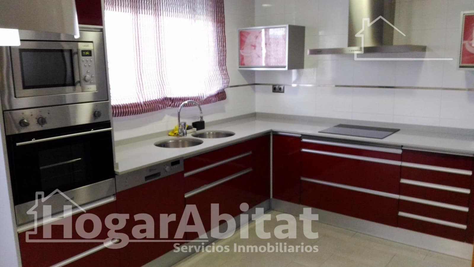 4 quarto Moradia em Banda para venda em San Juan de Moro com garagem - 210 000 € (Ref: 9485314)