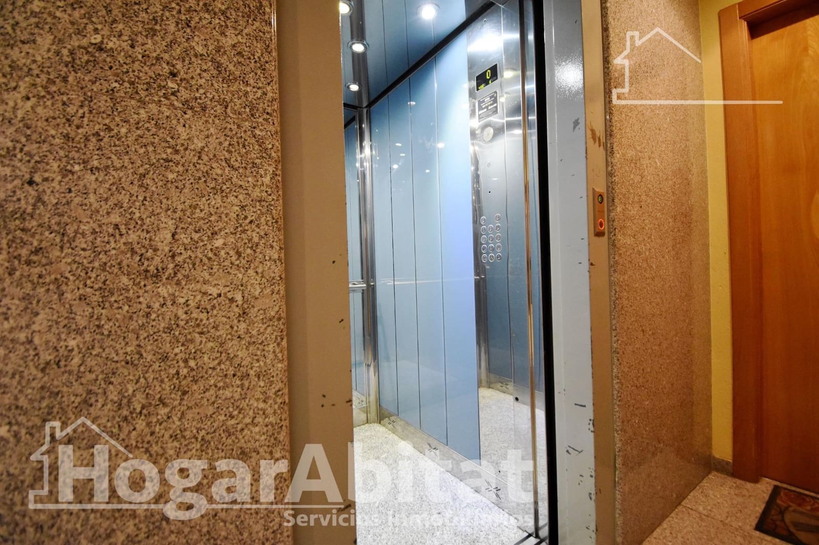 2 bedroom Flat for sale in Gandia with pool - € 235,000 (Ref: 9488370)