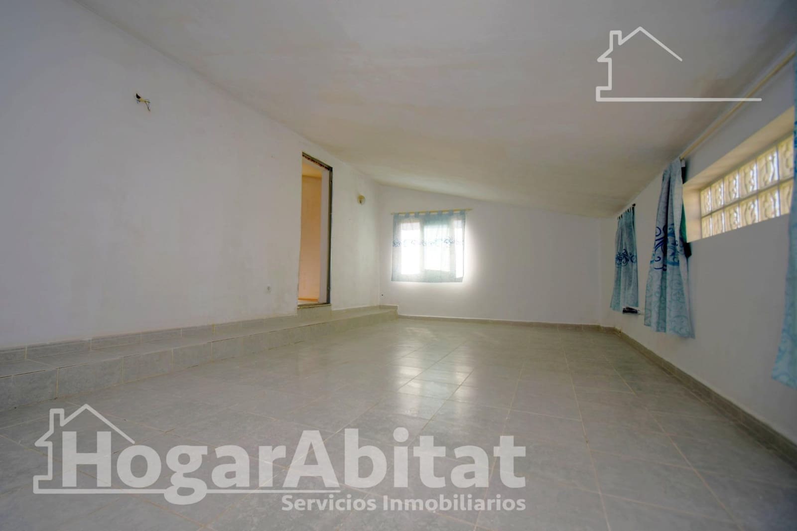 5 soveværelse Byhus til salg i Benaguasil med garage - € 289.000 (Ref: 9488373)