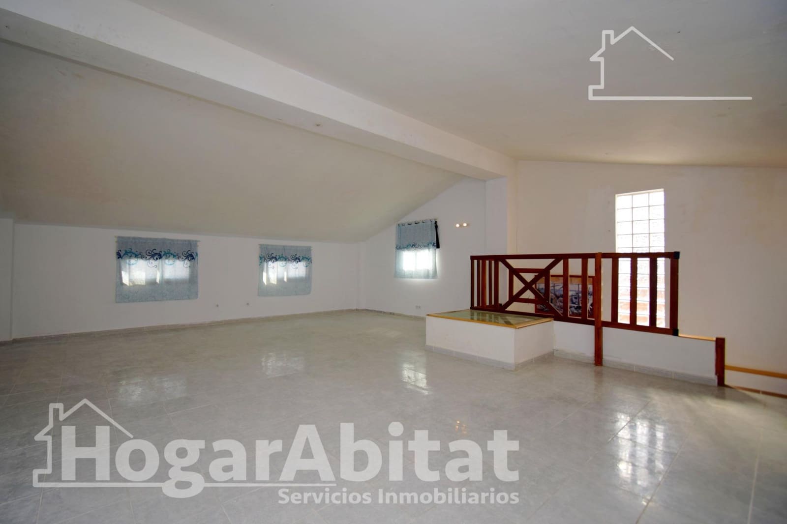 5 soveværelse Byhus til salg i Benaguasil med garage - € 289.000 (Ref: 9488373)