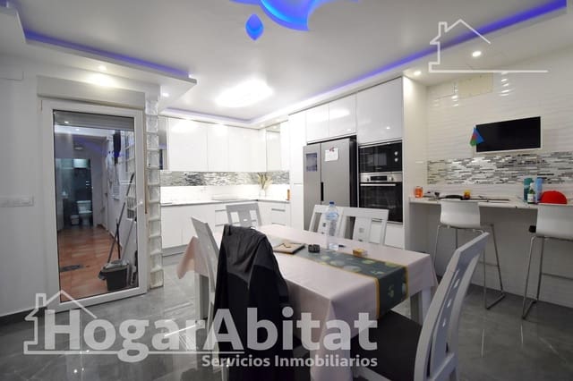 4 makuuhuone Omakotitalo myytävänä paikassa Real de Gandía - 240 000 € (Ref: 9488375)