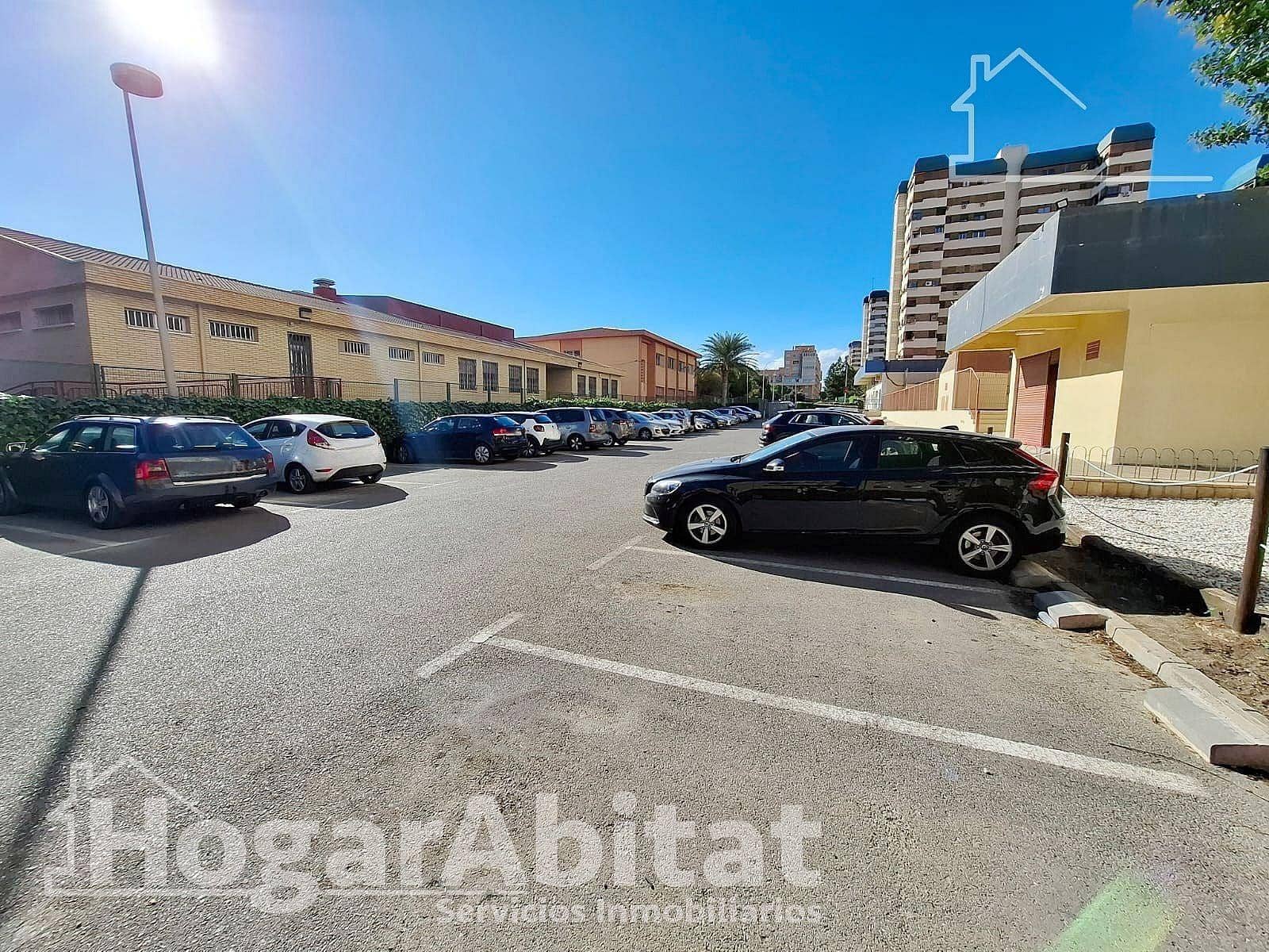 4 chambre Appartement à vendre à Alicante ville avec garage - 255 000 € (Ref: 9491477)