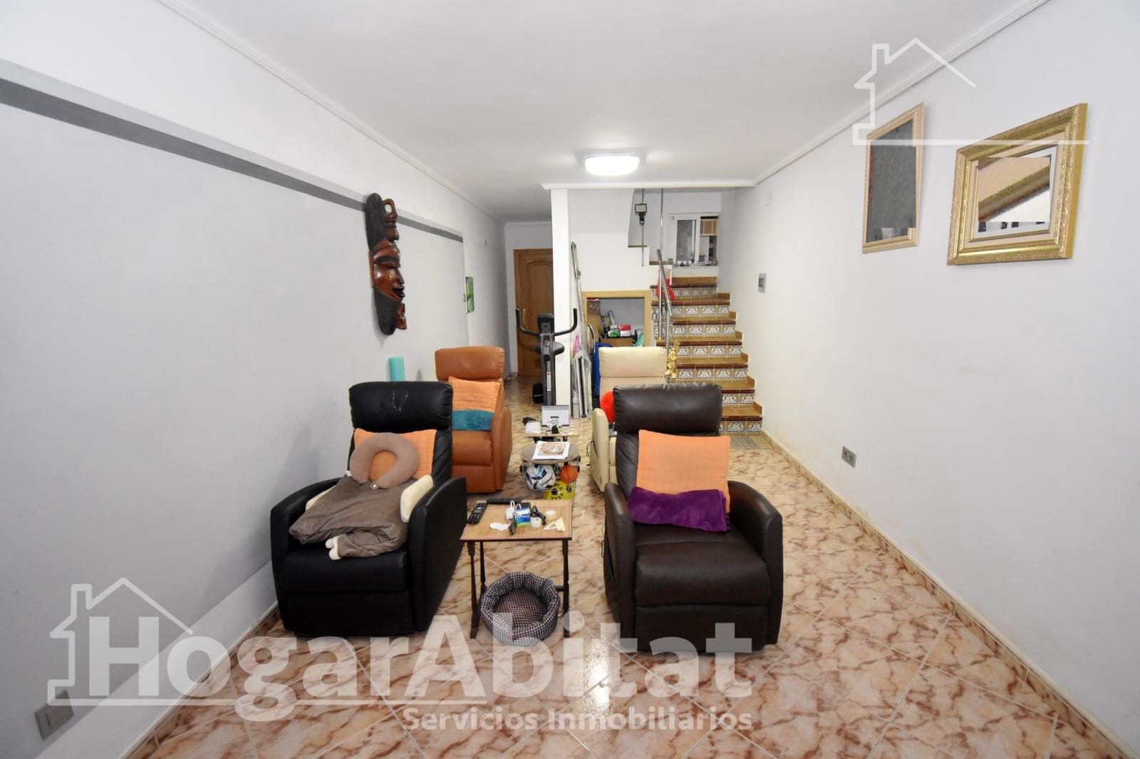 5 bedroom Townhouse for sale in Castello de la Plana - € 260,000 (Ref: 9491485)