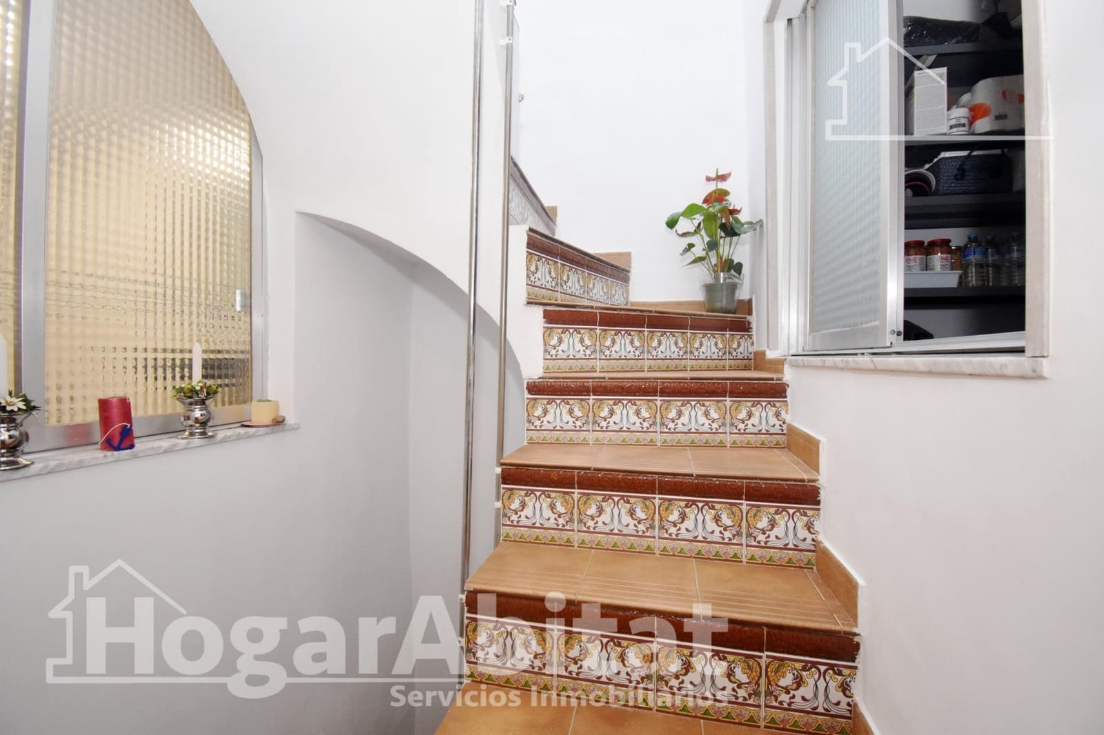 5 bedroom Townhouse for sale in Castello de la Plana - € 260,000 (Ref: 9491485)