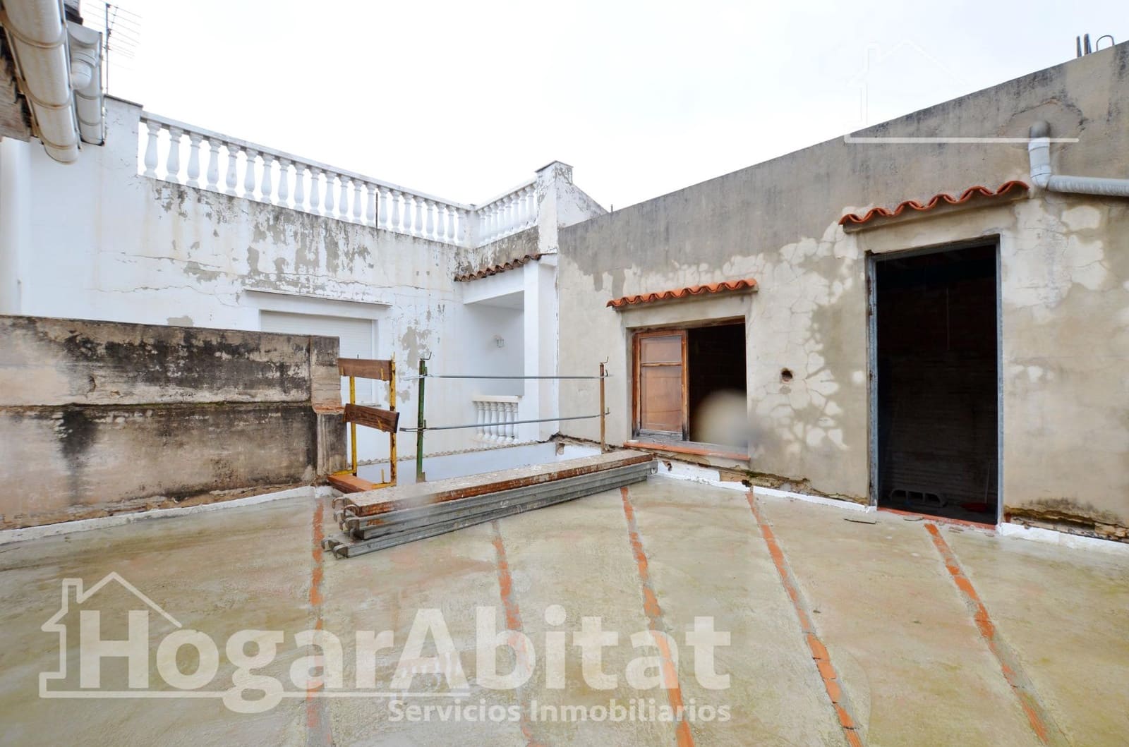 Townhouse for sale in Piles with garage - € 160,000 (Ref: 9491486)