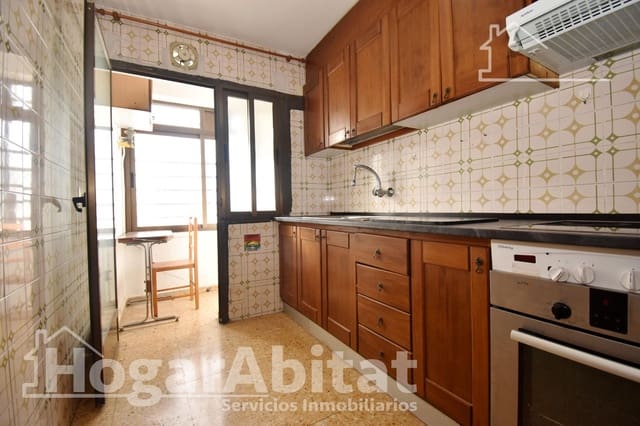 4 chambre Appartement à vendre à Castelló de la Plana - 190 000 € (Ref: 9494681)