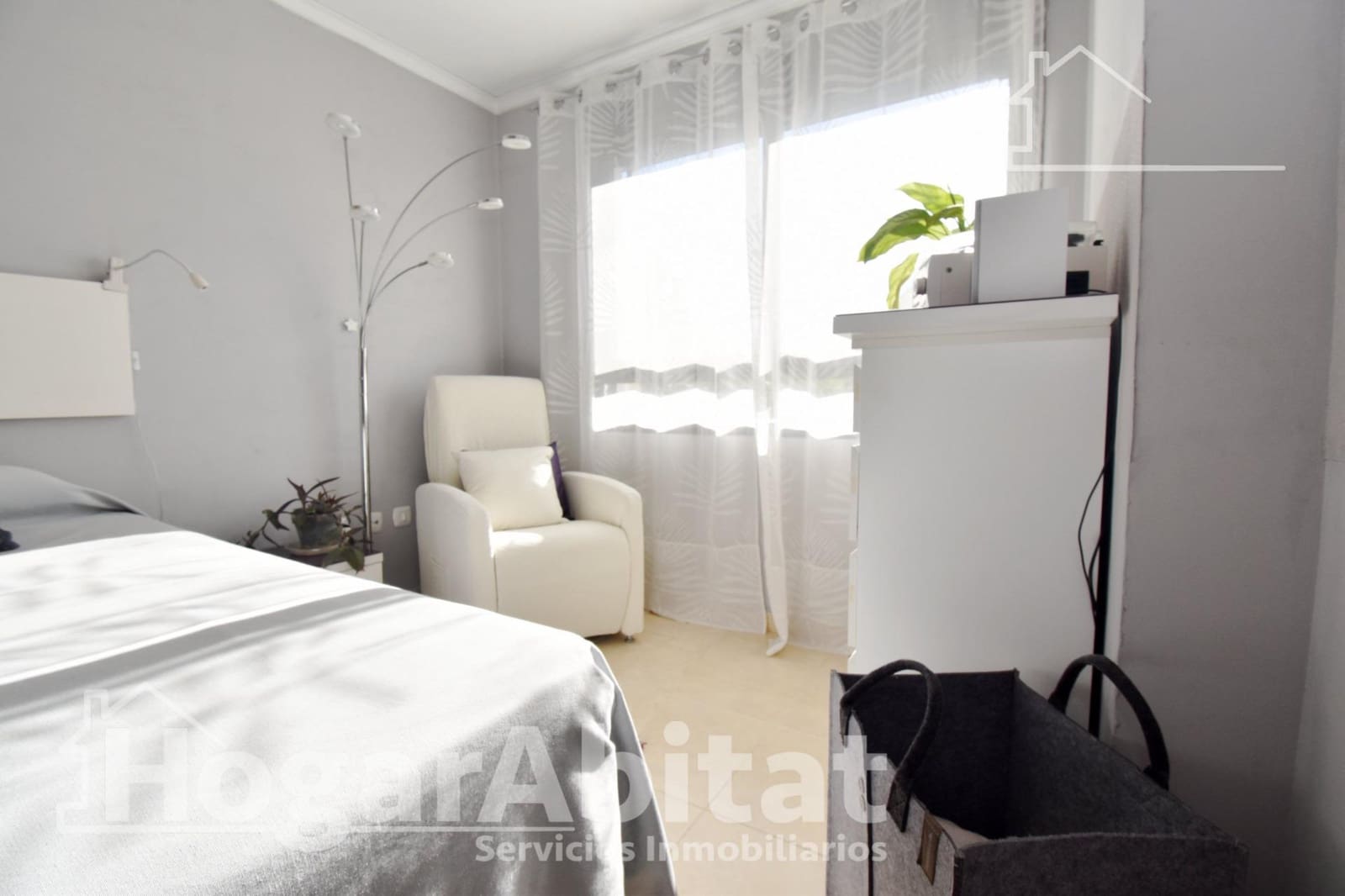 3 slaapkamer Flat te koop in Castello de la Plana met garage - € 210.000 (Ref: 9494684)