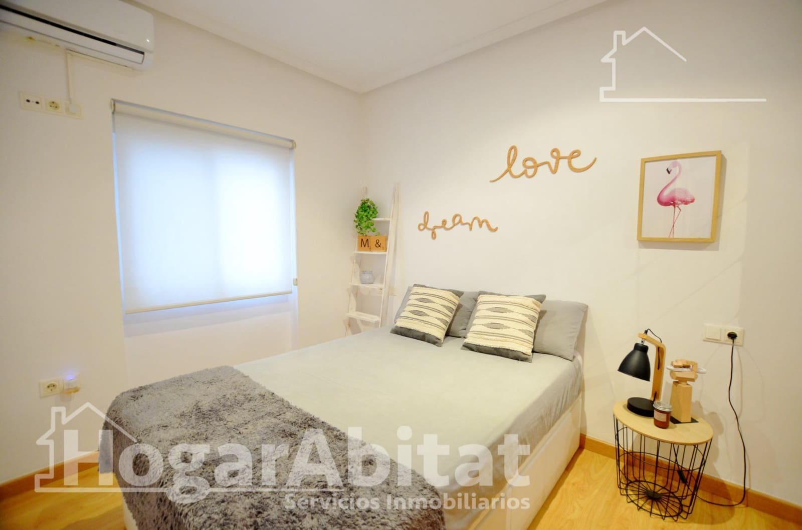 2 bedroom Flat for sale in Alicante / Alacant city - € 215,000 (Ref: 9494685)