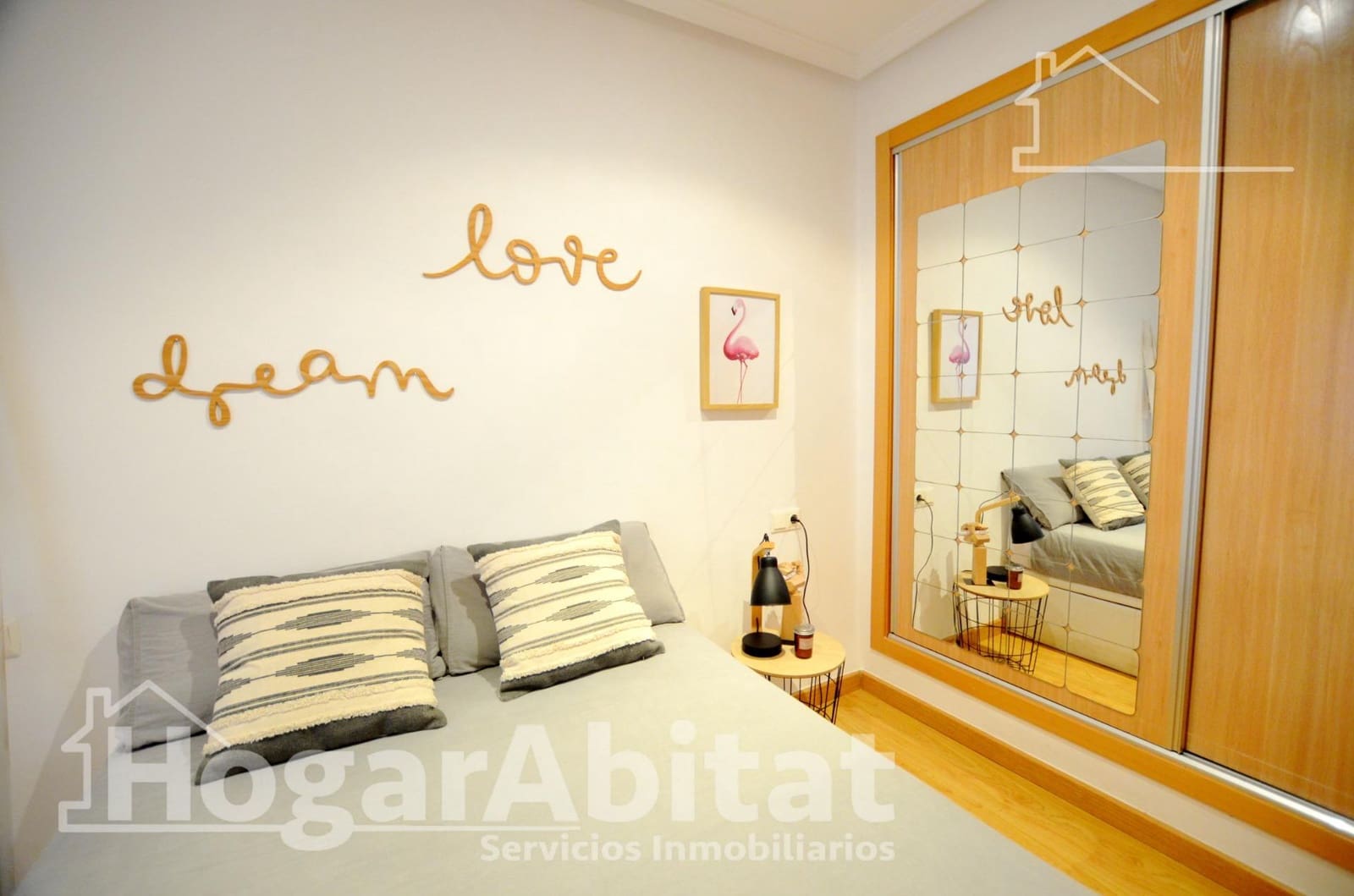 2 bedroom Flat for sale in Alicante / Alacant city - € 215,000 (Ref: 9494685)