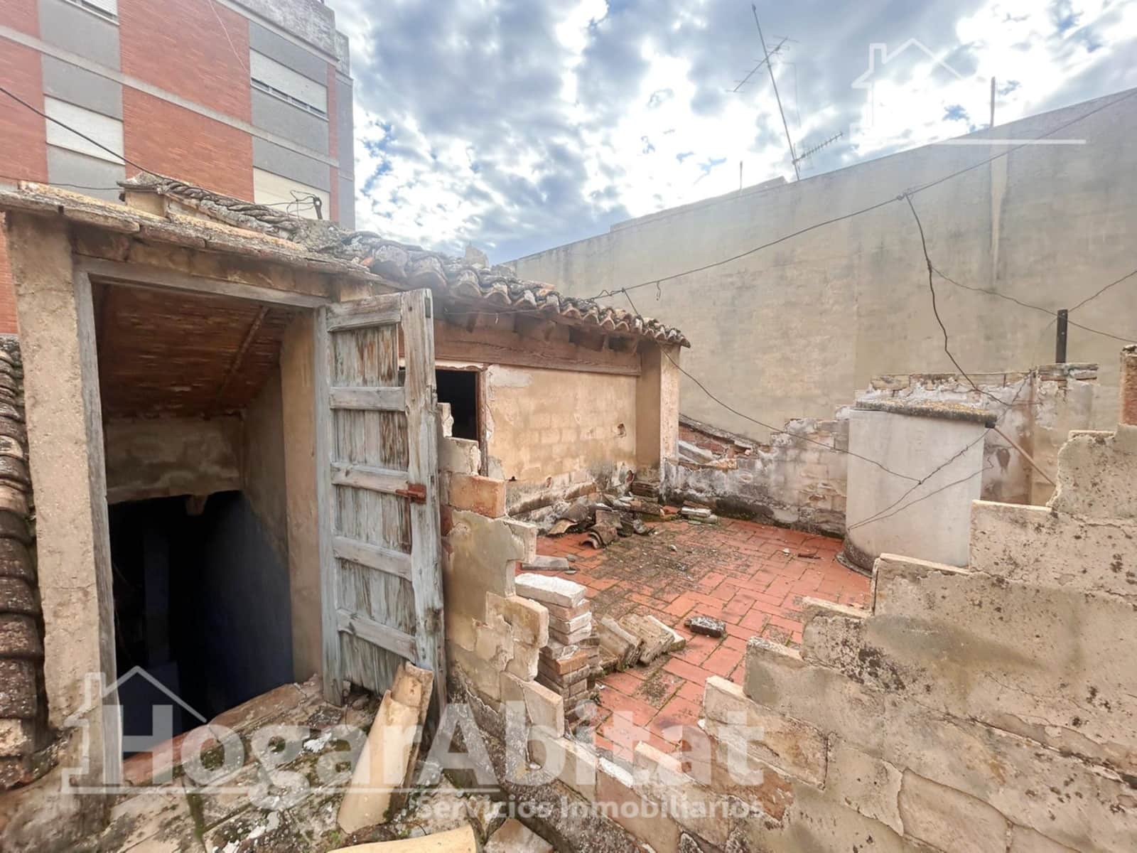 Townhouse for sale in Benaguasil - € 70,000 (Ref: 9495331)