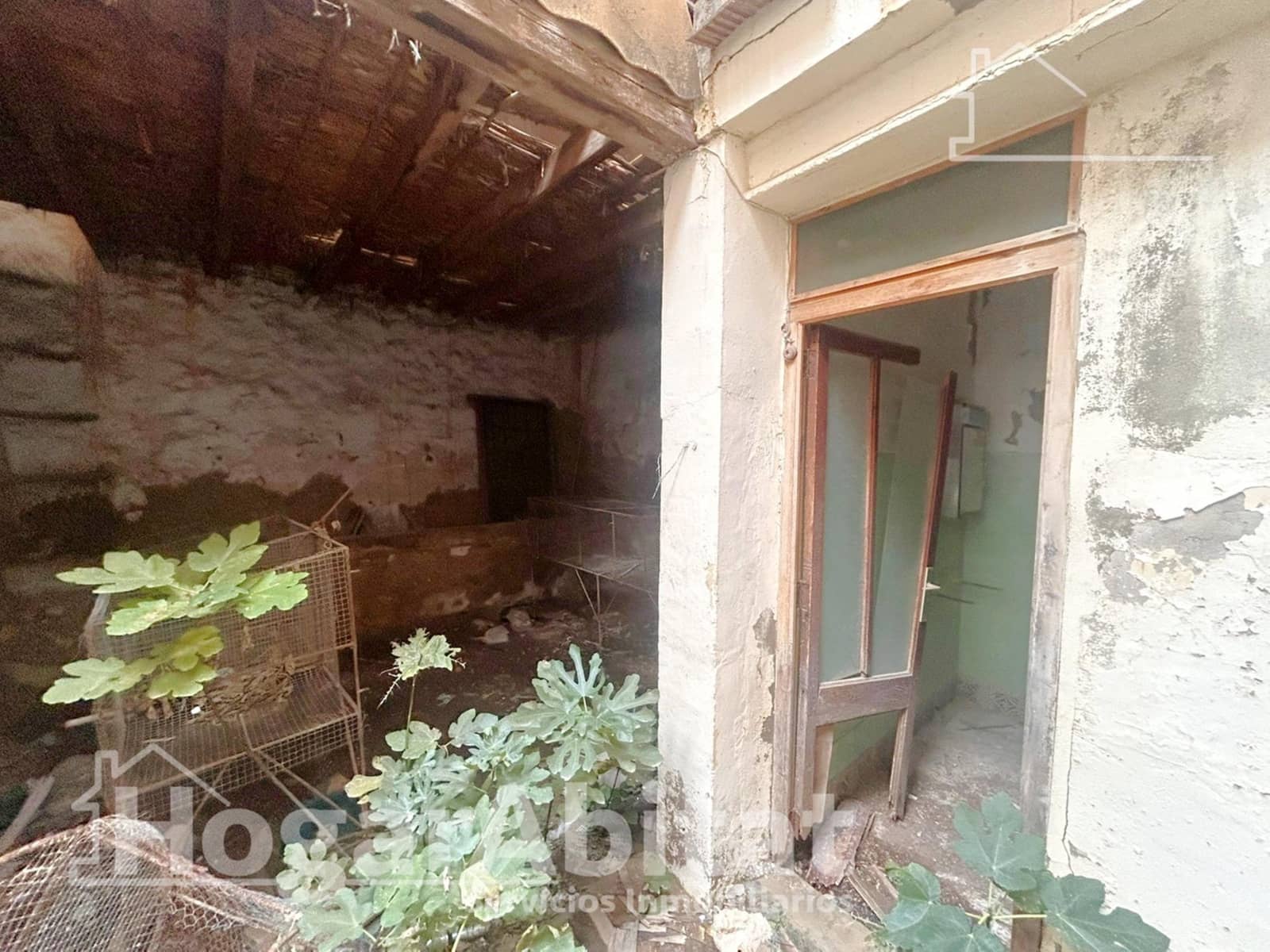 Townhouse for sale in Benaguasil - € 70,000 (Ref: 9495331)