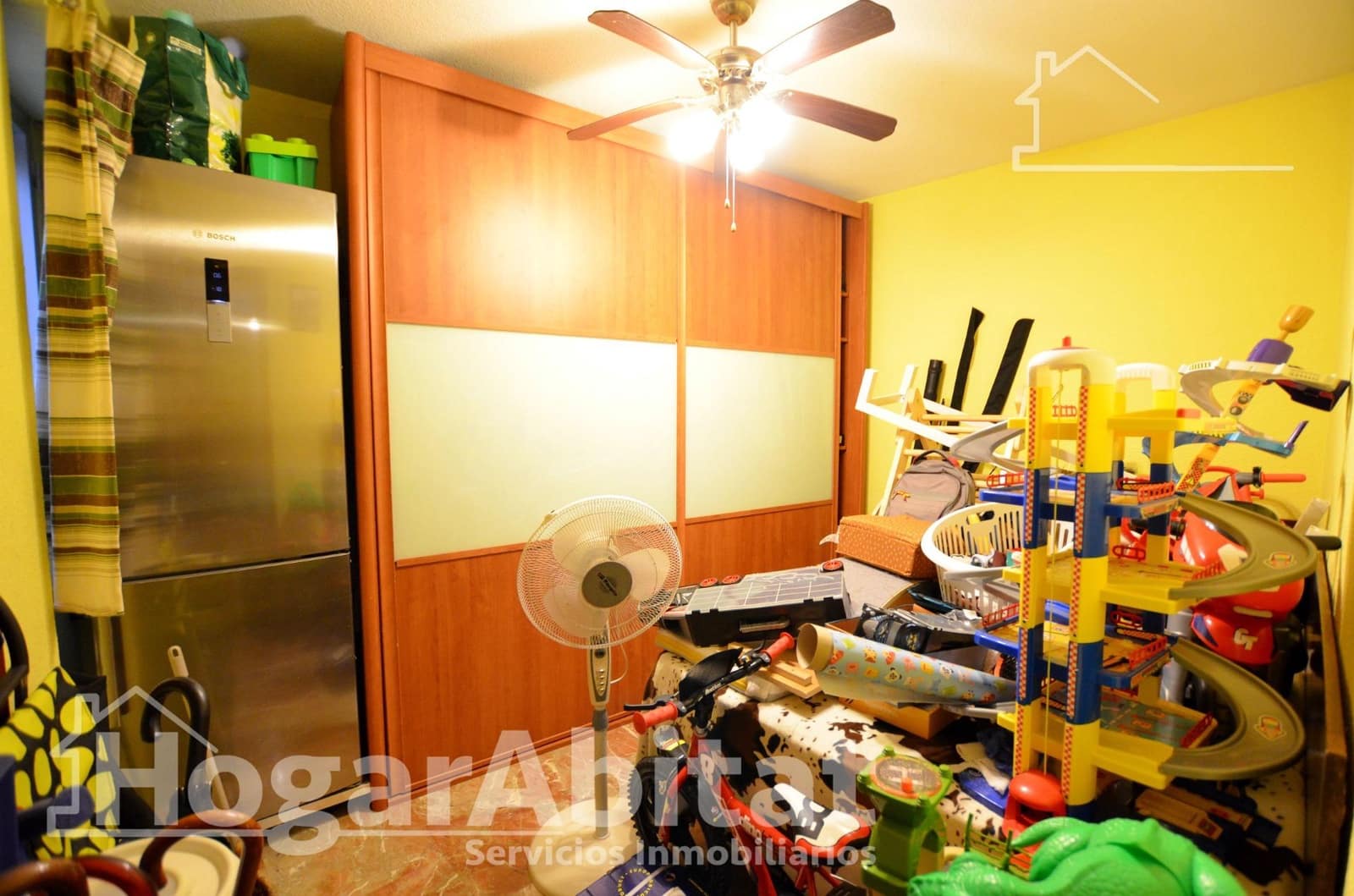 4 bedroom Flat for sale in Alicante / Alacant city with garage - € 390,000 (Ref: 9502417)