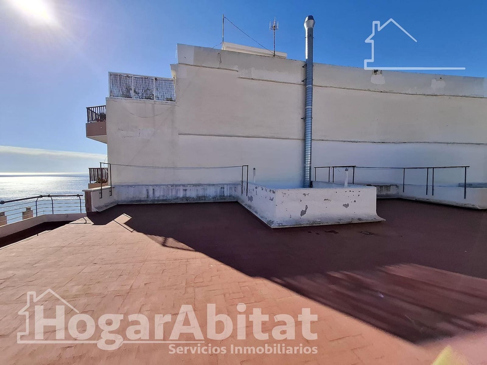 4 bedroom Flat for sale in Alicante / Alacant city with garage - € 390,000 (Ref: 9502417)