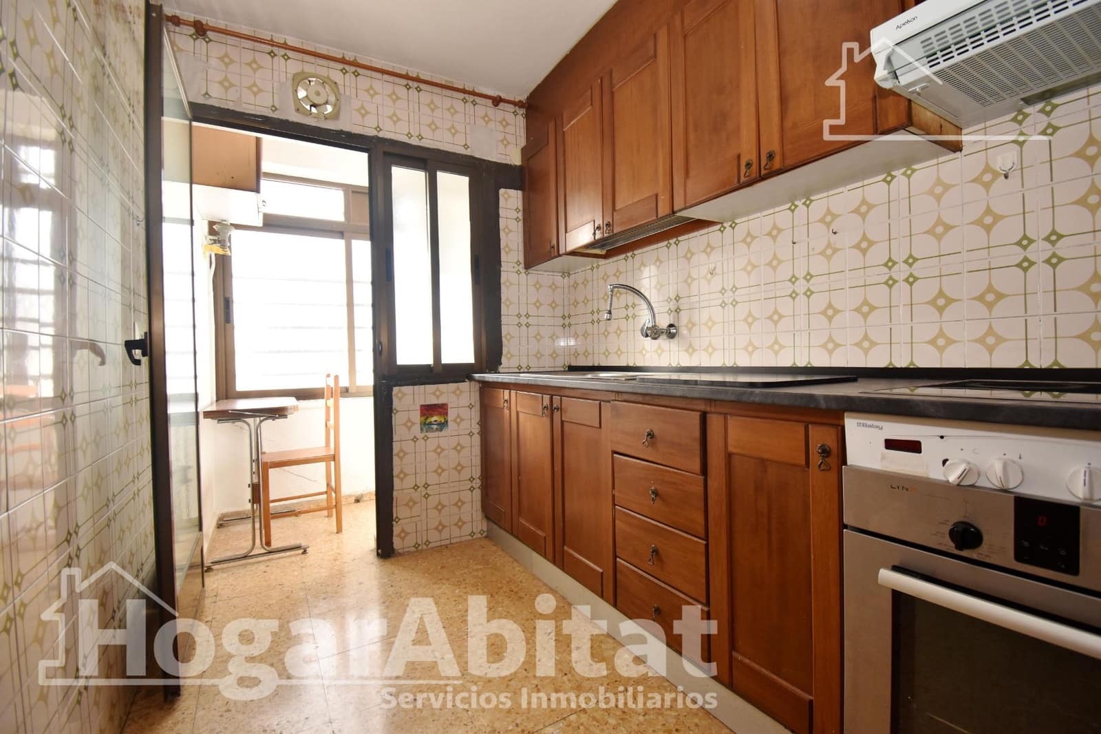 4 bedroom Flat for sale in Castello de la Plana - € 190,000 (Ref: 9502425)