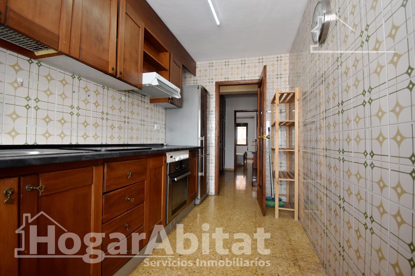 4 bedroom Flat for sale in Castello de la Plana - € 190,000 (Ref: 9502425)