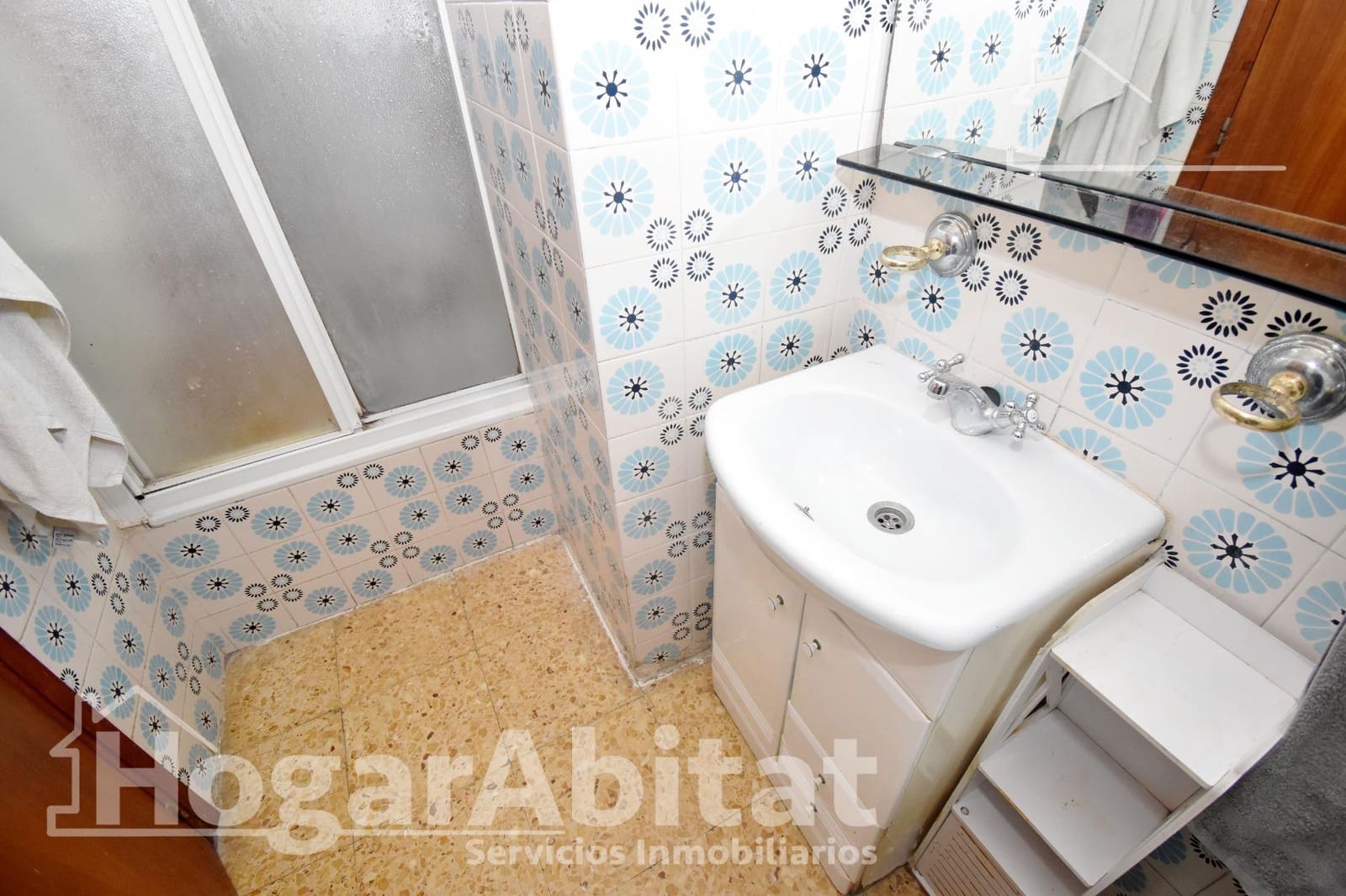 4 bedroom Flat for sale in Castello de la Plana - € 190,000 (Ref: 9502425)