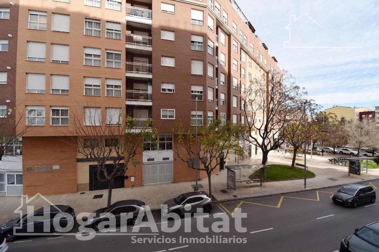 4 bedroom Flat for sale in Castello de la Plana - € 190,000 (Ref: 9502425)