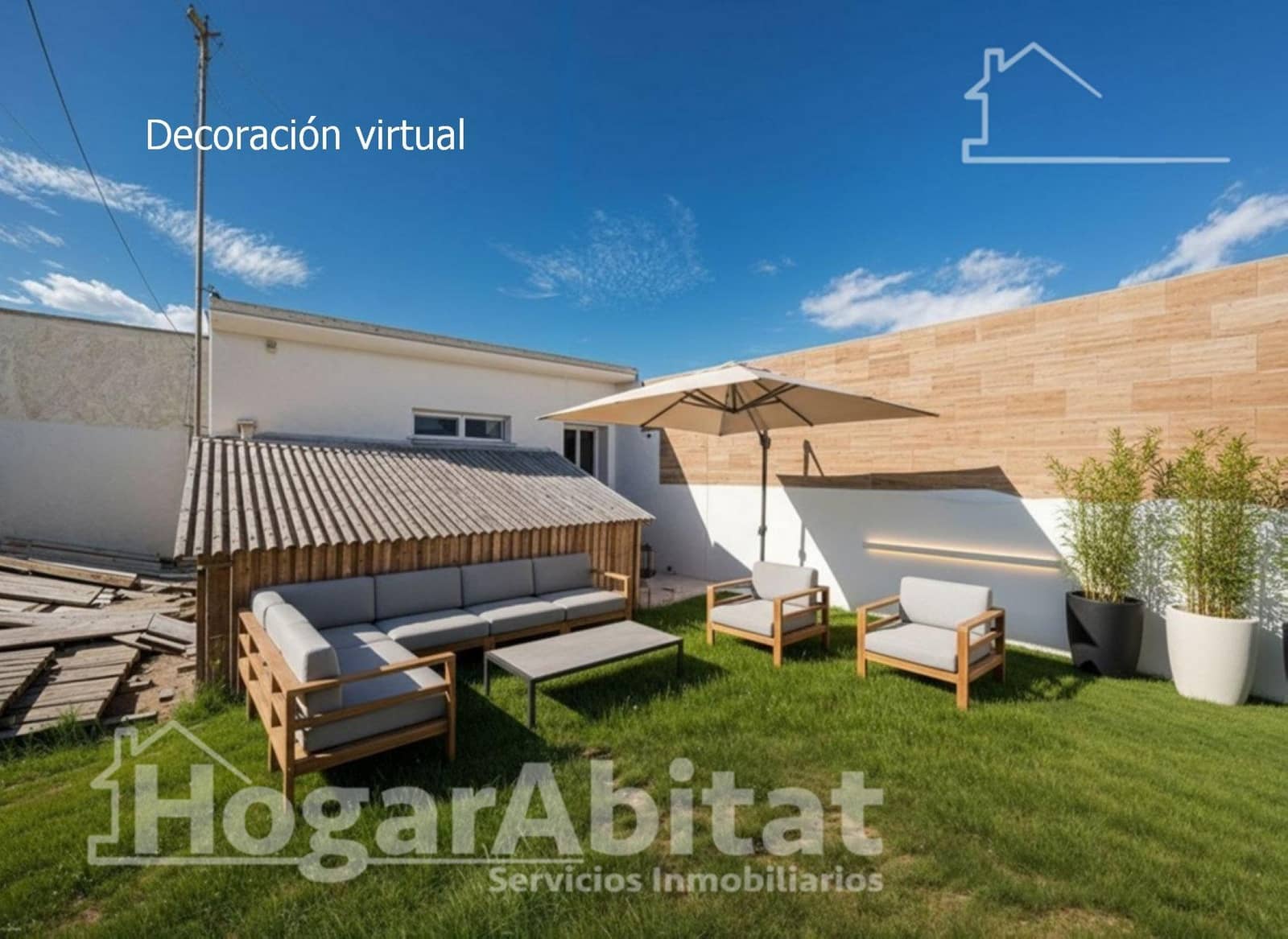 4 bedroom Townhouse for sale in Alicante / Alacant city - € 157,000 (Ref: 9502437)