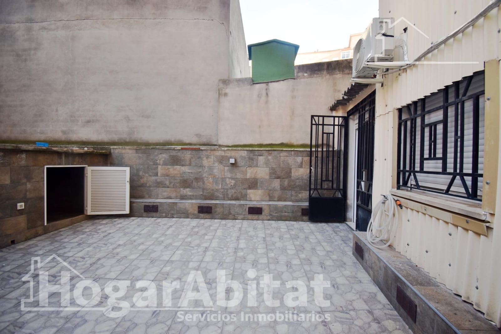 2 bedroom Flat for sale in Castello de la Plana - € 152,000 (Ref: 9508927)