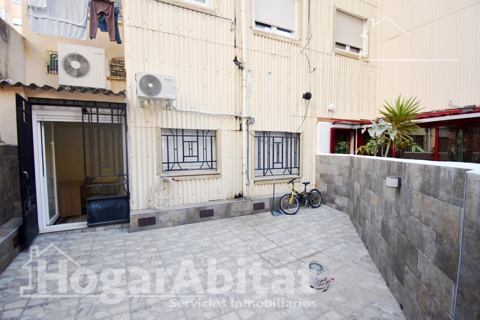 2 bedroom Flat for sale in Castello de la Plana - € 152,000 (Ref: 9508927)