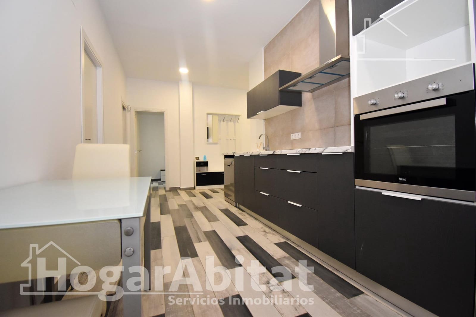 2 bedroom Flat for sale in Castello de la Plana - € 152,000 (Ref: 9508927)