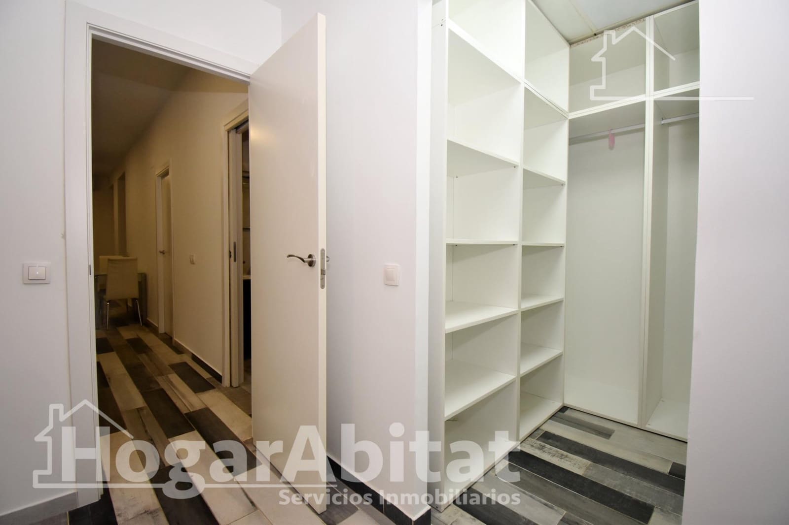 2 bedroom Flat for sale in Castello de la Plana - € 152,000 (Ref: 9508927)