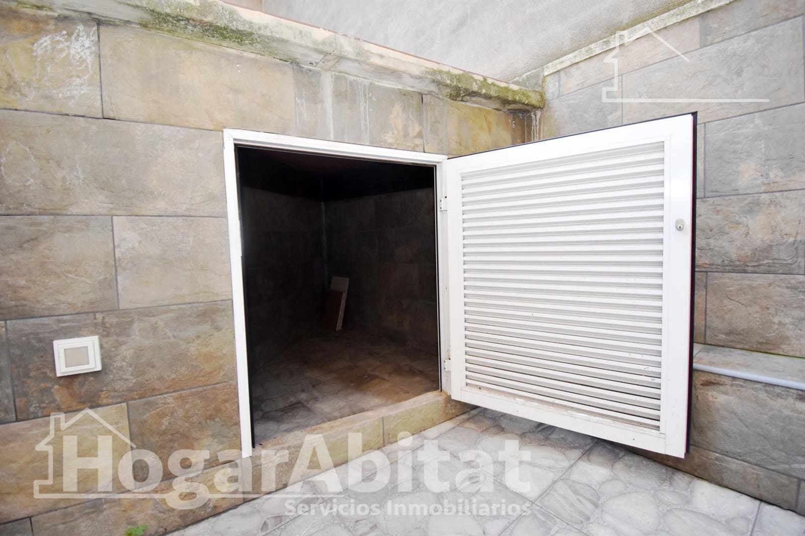 2 bedroom Flat for sale in Castello de la Plana - € 152,000 (Ref: 9508927)