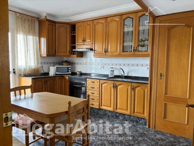 4 slaapkamer Flat te koop in Sagunto / Sagunt - € 205.000 (Ref: 9508930)