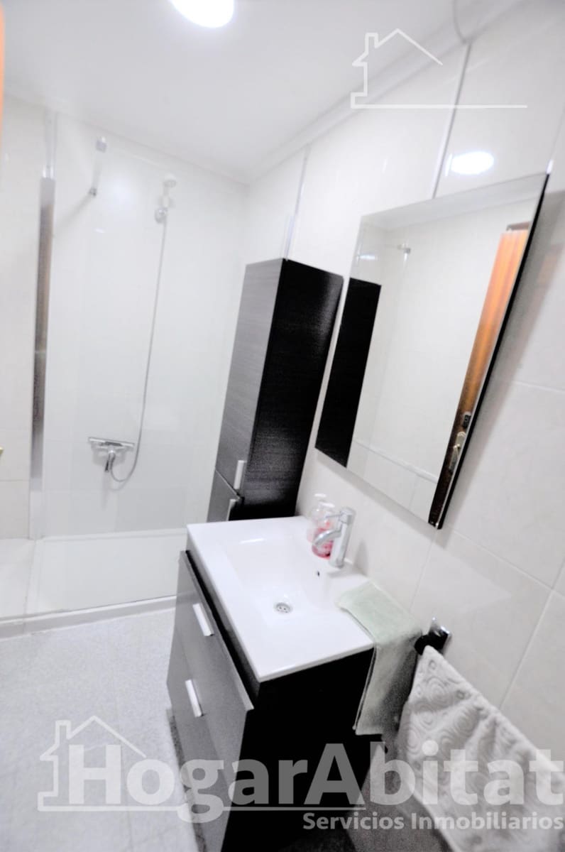 4 slaapkamer Flat te koop in Valencia stad - € 435.000 (Ref: 9508932)