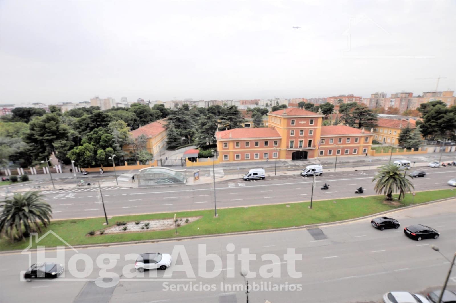 4 slaapkamer Flat te koop in Valencia stad - € 435.000 (Ref: 9508932)