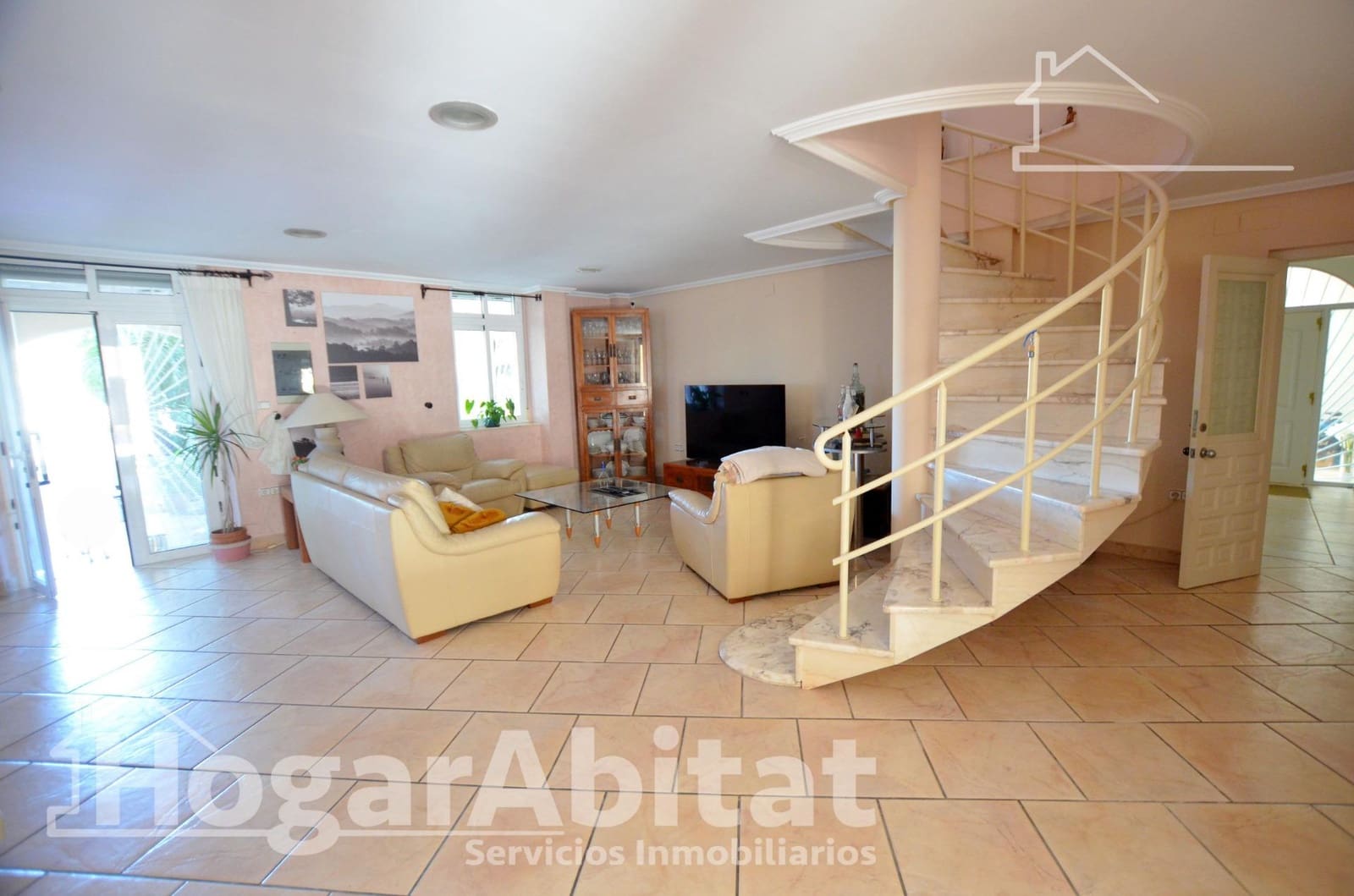 5 sovrum Villa till salu i Alicante stad med pool garage - 490 000 € (Ref: 9508933)