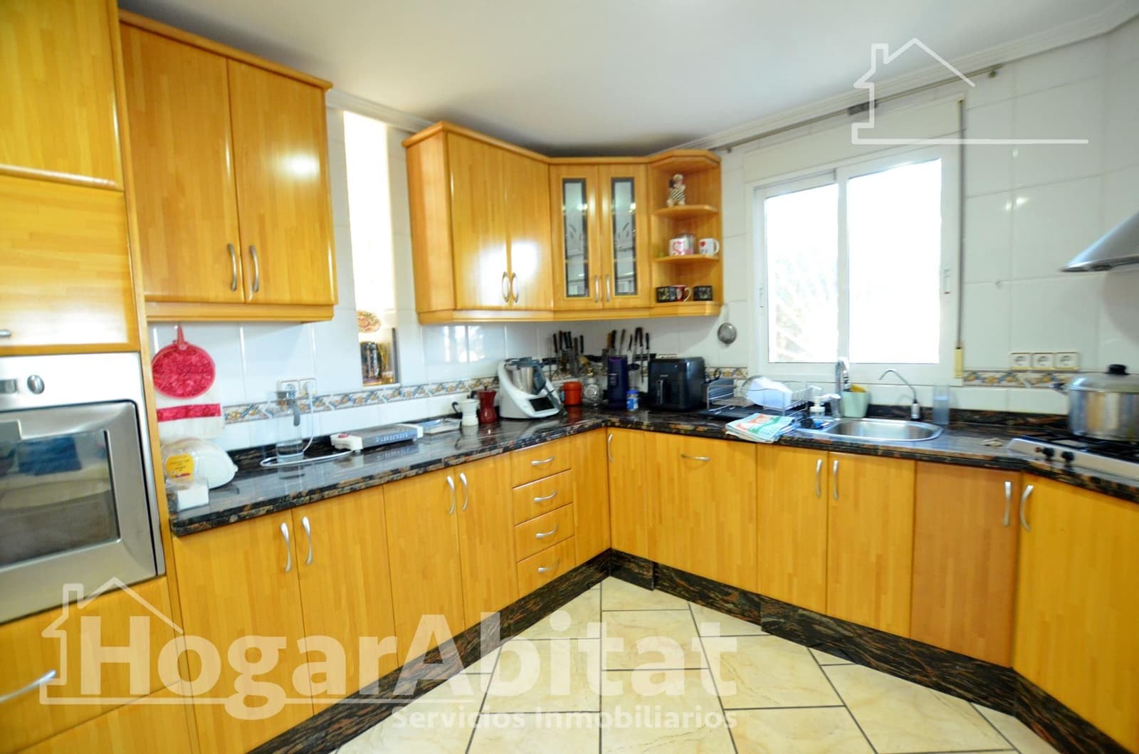 5 sovrum Villa till salu i Alicante stad med pool garage - 490 000 € (Ref: 9508933)