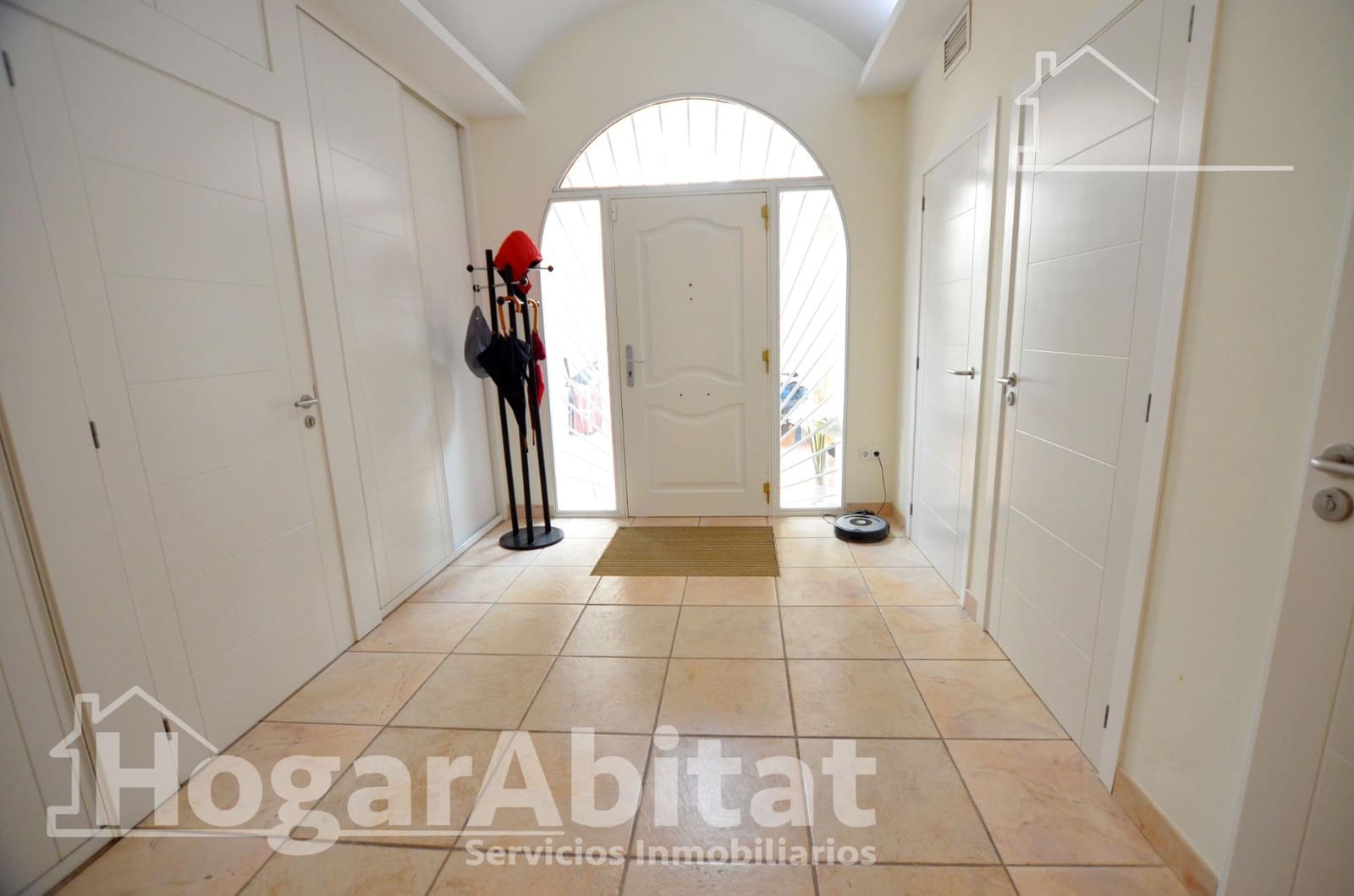 5 sovrum Villa till salu i Alicante stad med pool garage - 490 000 € (Ref: 9508933)