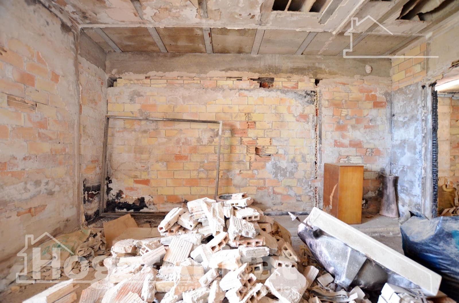 3 bedroom Townhouse for sale in Cullera with garage - € 135,000 (Ref: 9508937)