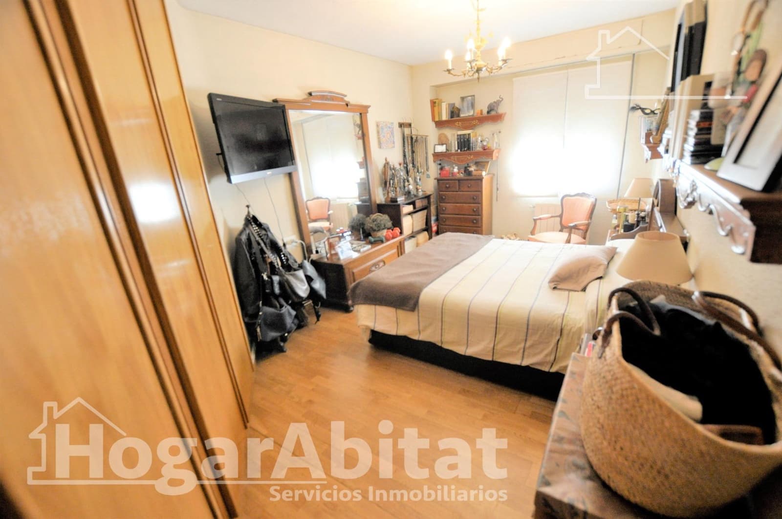 4 bedroom Flat for sale in Valencia city - € 440,000 (Ref: 9513459)