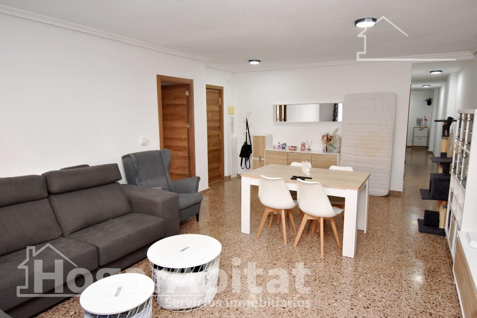 Piso de 4 habitaciones en Alcàsser en venta - 230.000 € (Ref: 9518945)