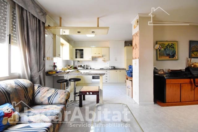 7 bedroom Townhouse for sale in Gandia - € 235,000 (Ref: 9519012)