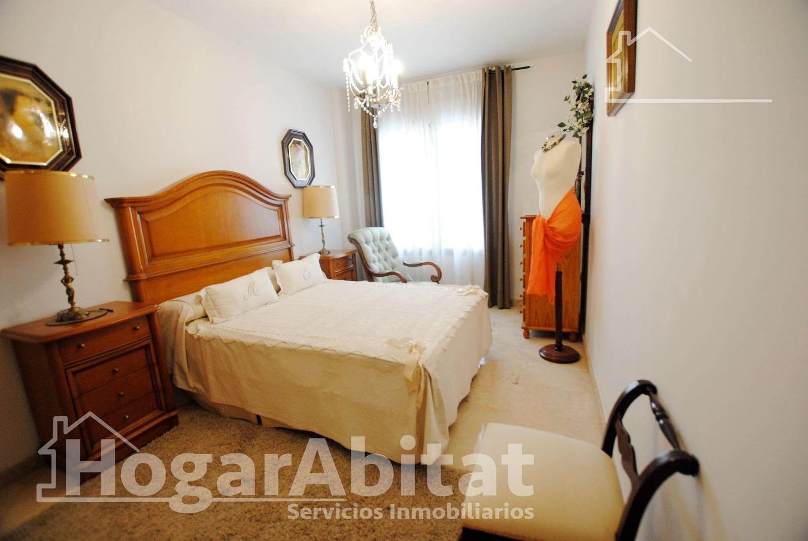 4 soverom Leilighet til salgs i Oliva med garasje - € 250 000 (Ref: 9524352)