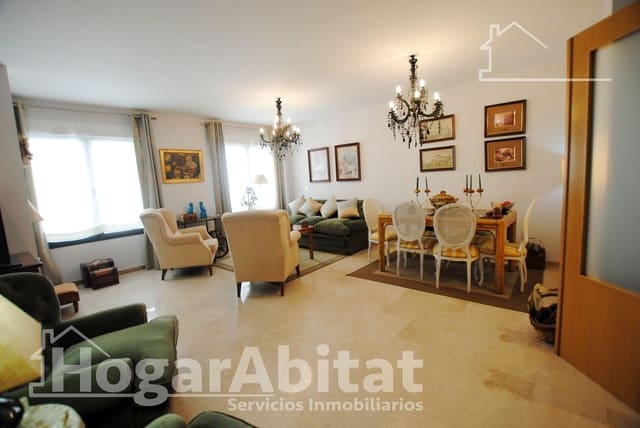 4 soverom Leilighet til salgs i Oliva med garasje - € 250 000 (Ref: 9524352)