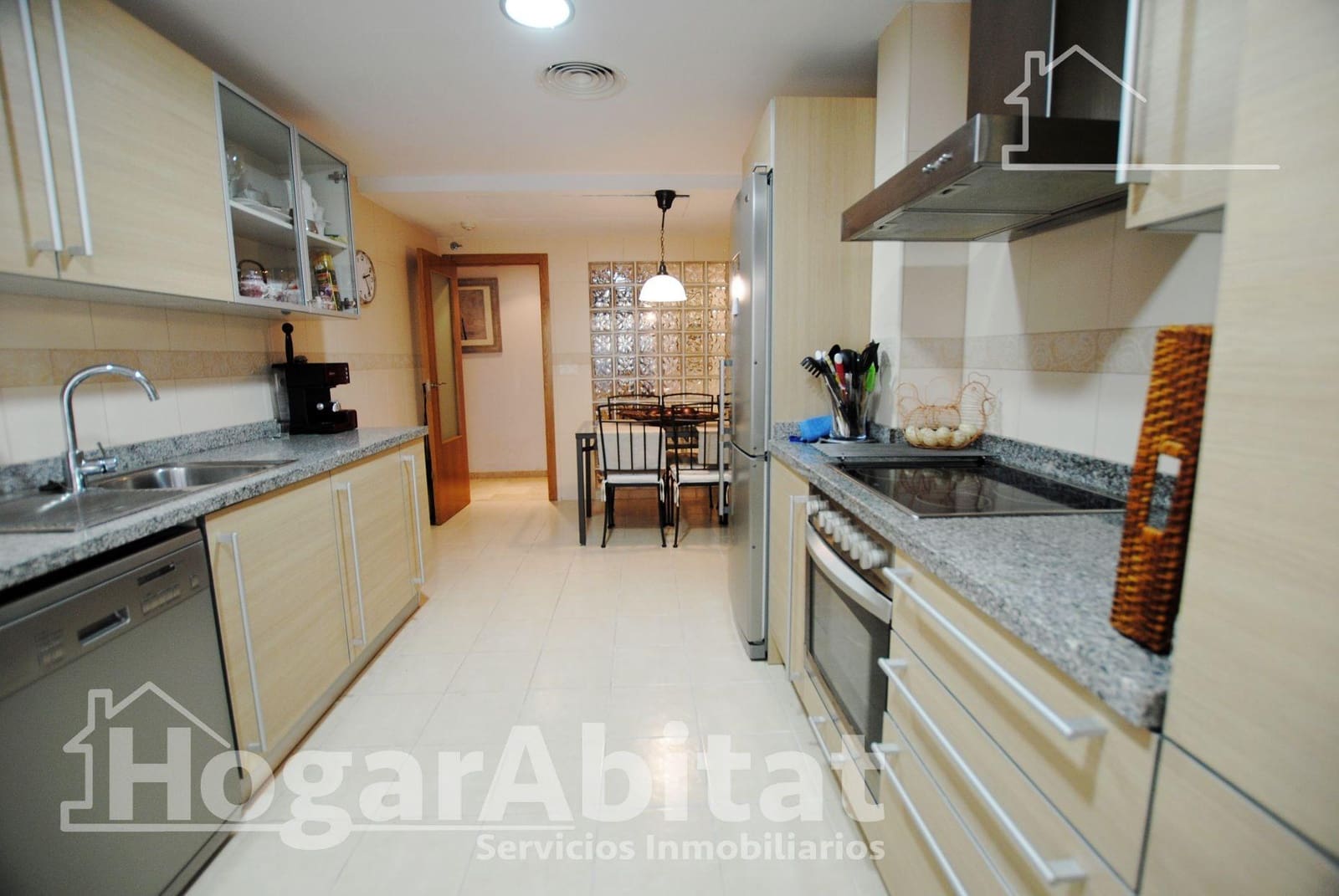 4 soverom Leilighet til salgs i Oliva med garasje - € 250 000 (Ref: 9524352)