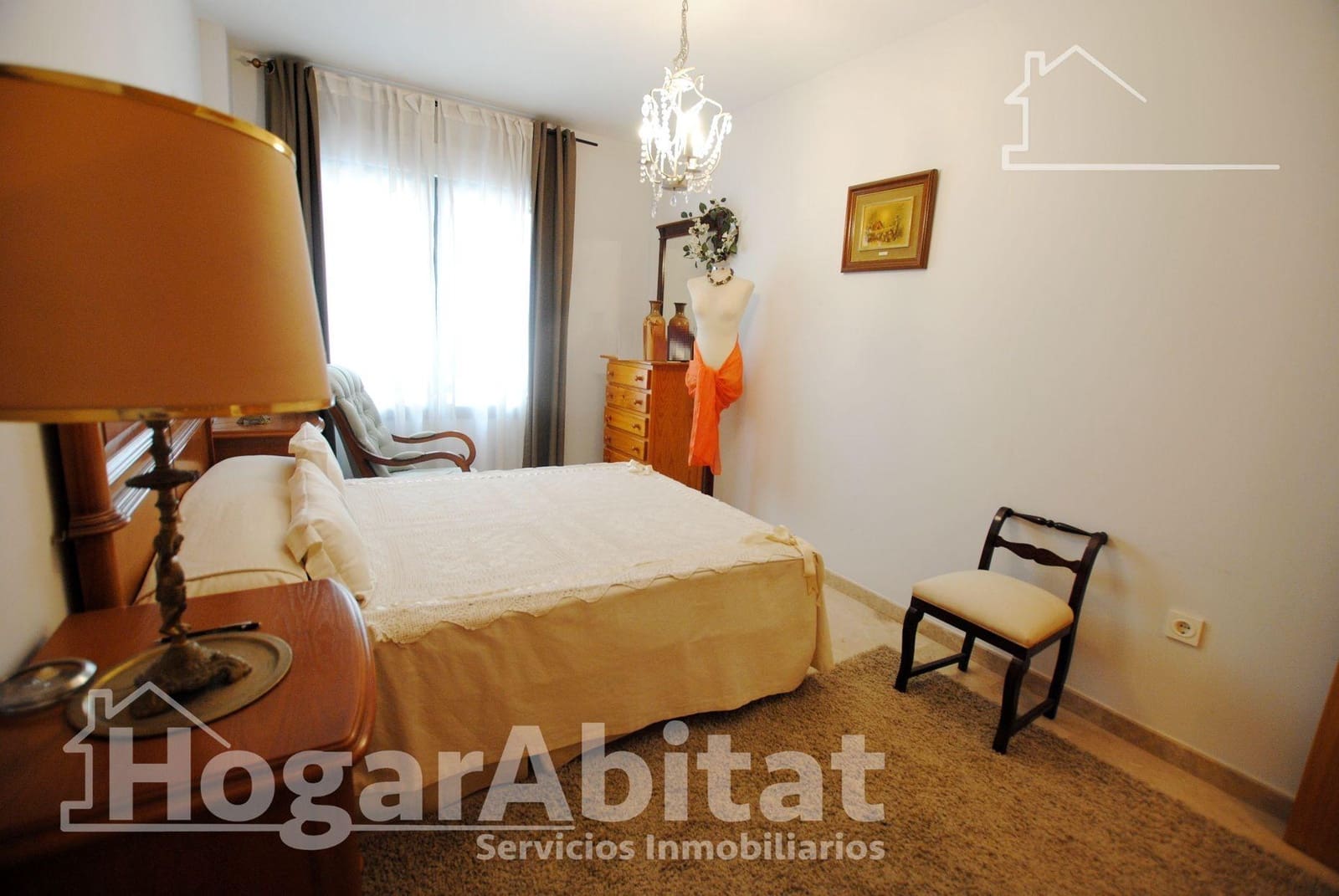 4 soverom Leilighet til salgs i Oliva med garasje - € 250 000 (Ref: 9524352)