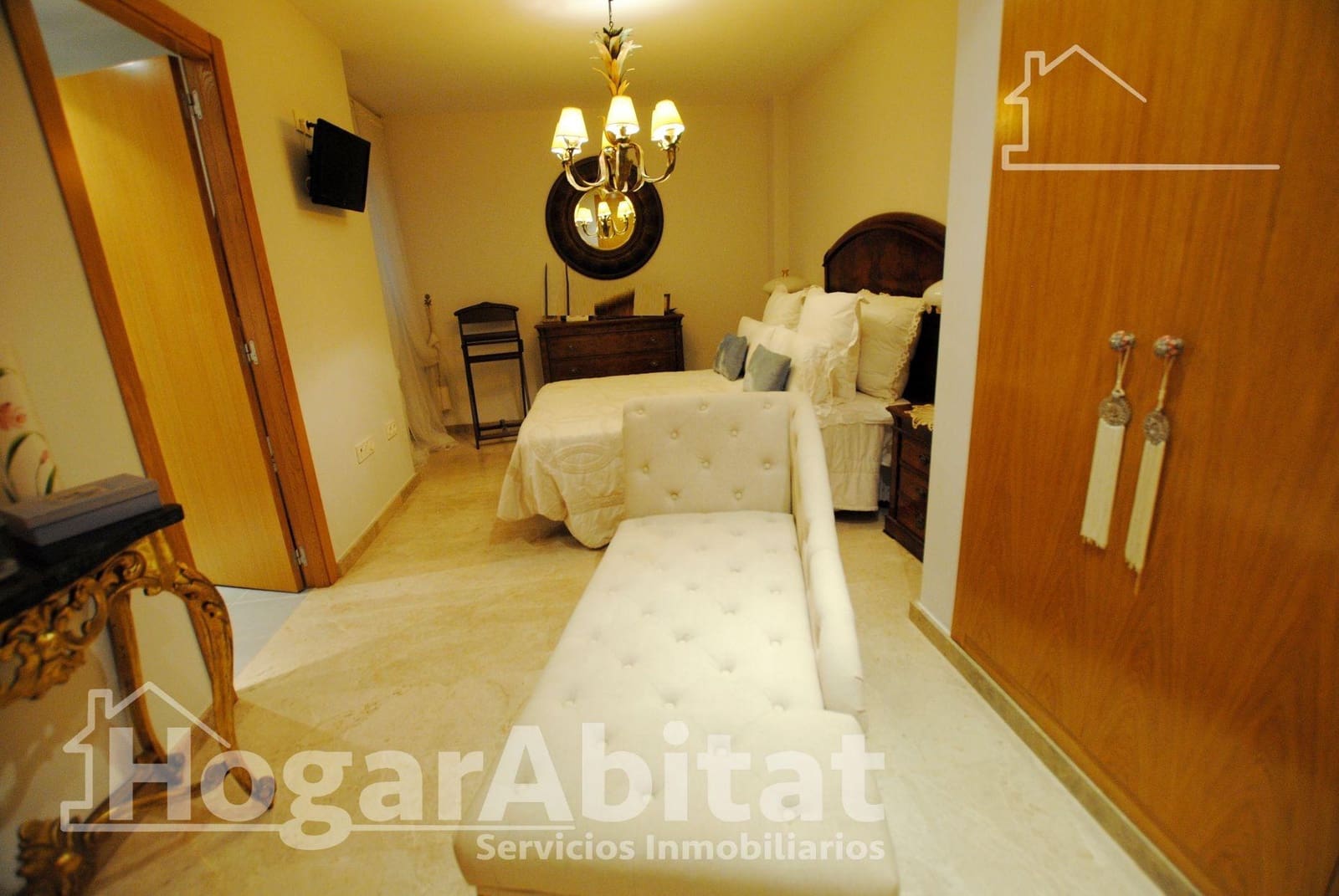 4 soverom Leilighet til salgs i Oliva med garasje - € 250 000 (Ref: 9524352)