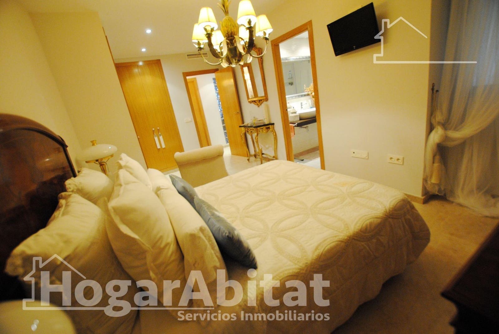 4 soverom Leilighet til salgs i Oliva med garasje - € 250 000 (Ref: 9524352)